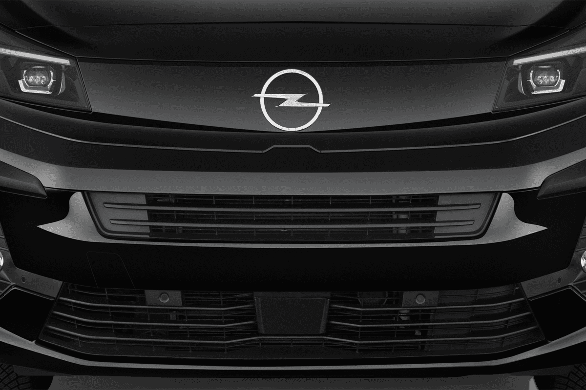 Kühlergrill eines Opel Zafira Electric