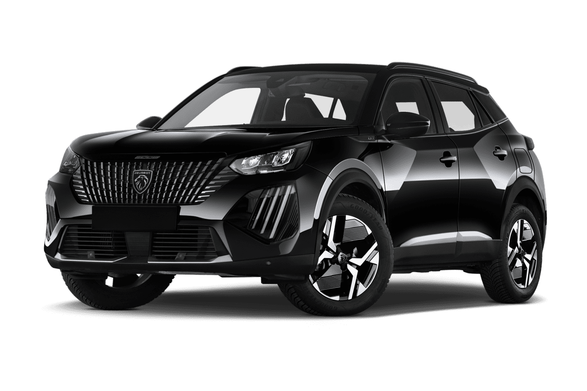 Tiefe, schräge Heckansicht eines Peugeot 2008 Hybrid, freigestellt