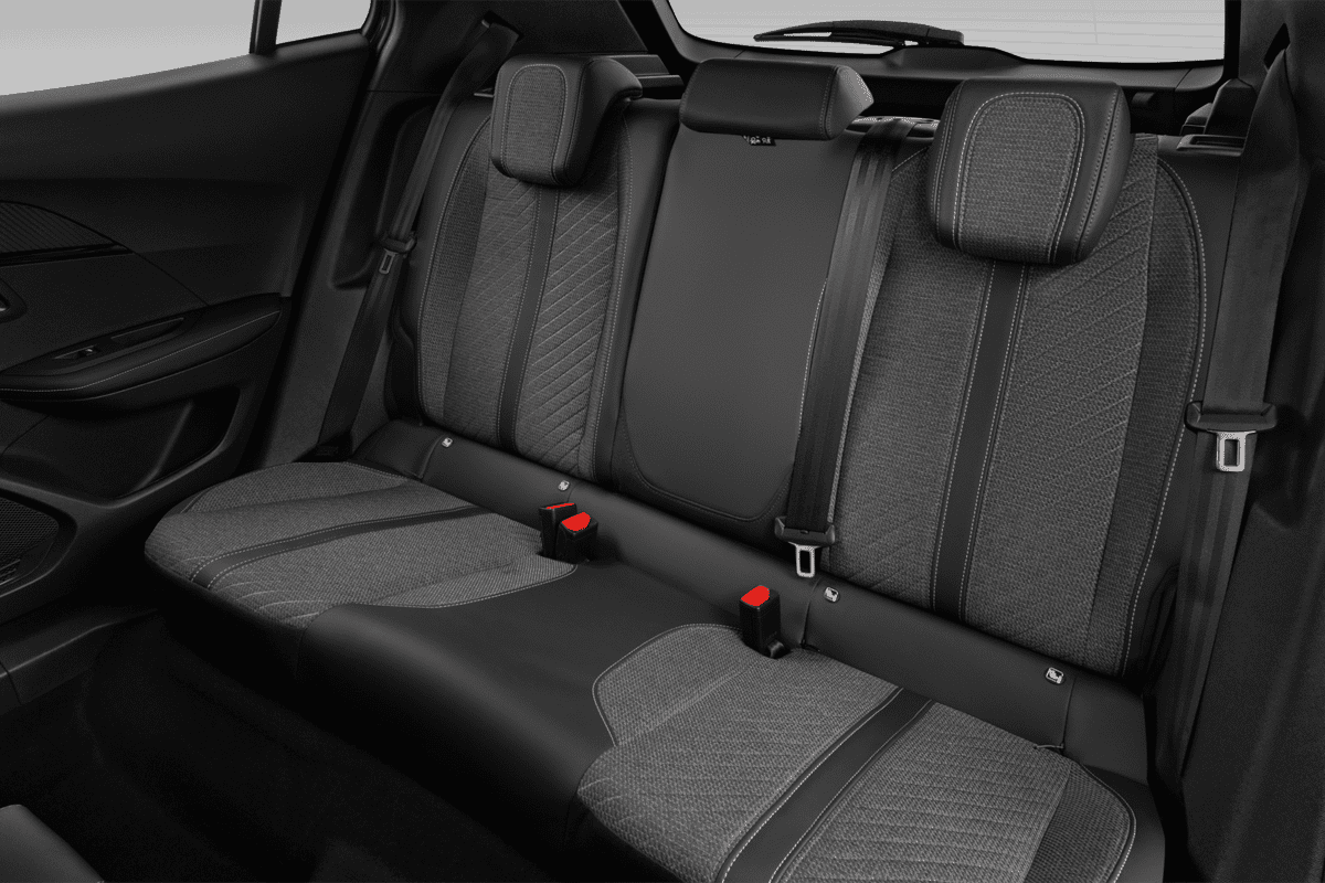 Rücksitzbank eines Peugeot 2008 Hybrid