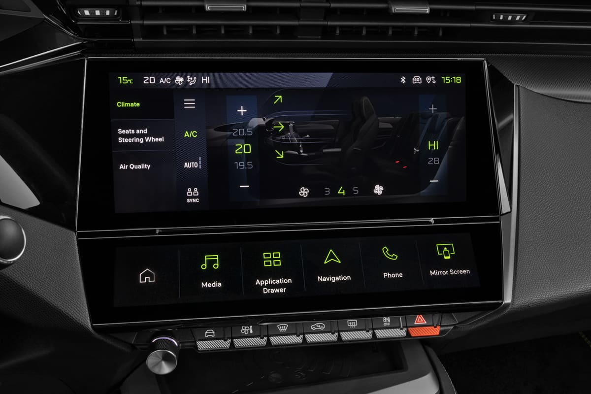 Klimasteuerung eines Peugeot 308 Plug-In-Hybrid