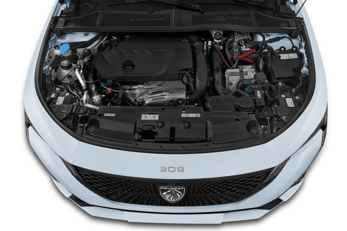 Motorraum eines Peugeot 308 Plug-In-Hybrid