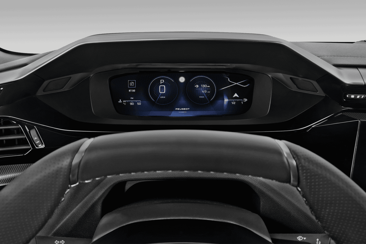 Kombiinstrument eines Peugeot 308 Plug-In-Hybrid