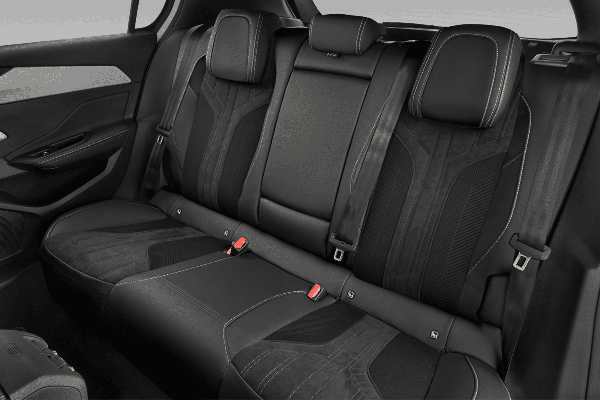 Rücksitzbank eines Peugeot 308 Plug-In-Hybrid