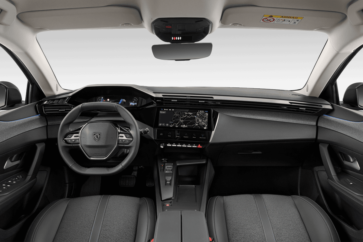 Armaturenbrett eines Peugeot 308 SW Plug-In-Hybrid