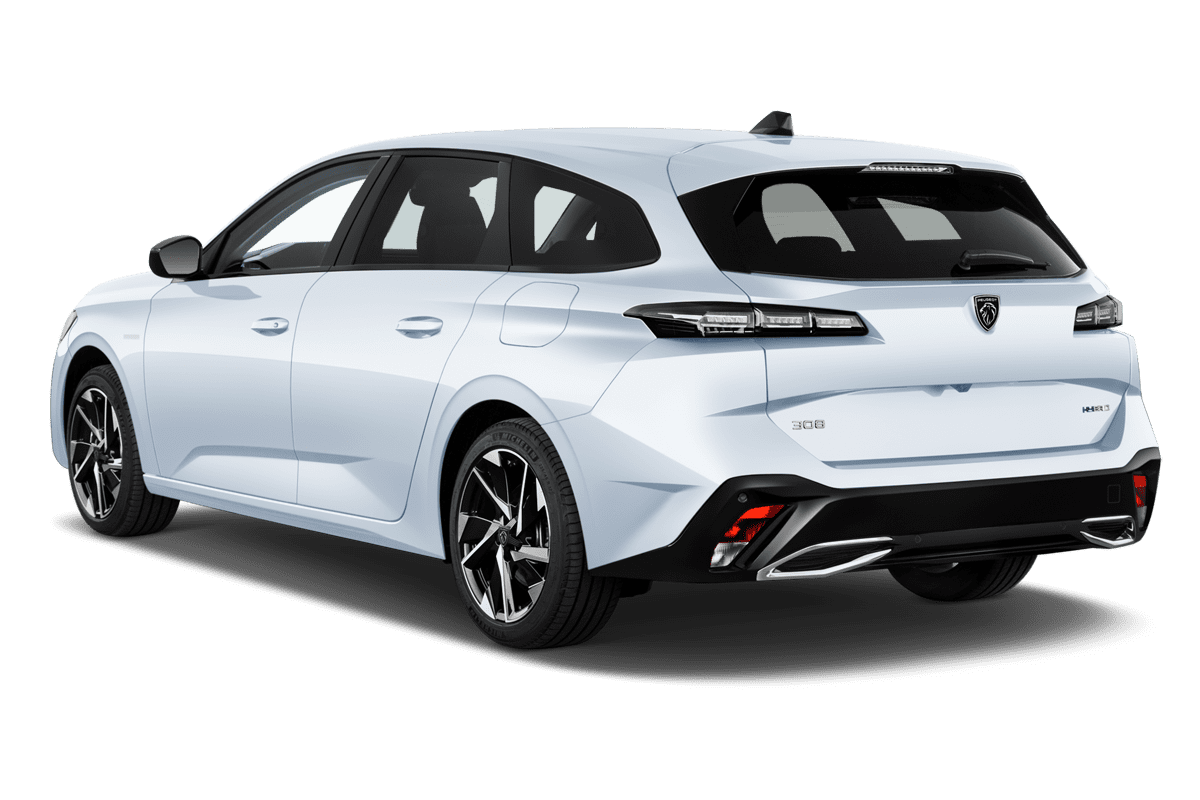 Schräge Heckansicht eines Peugeot 308 SW Hybrid, freigestellt