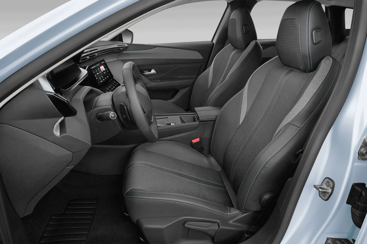 Vordersitze eines Peugeot 308 SW Hybrid
