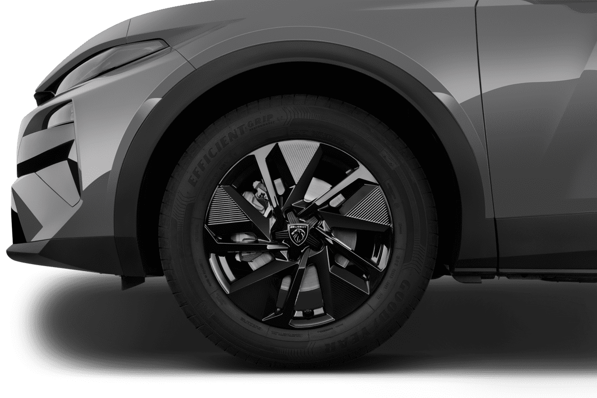 Radkappe oder Felge eines Peugeot 408 Hybrid
