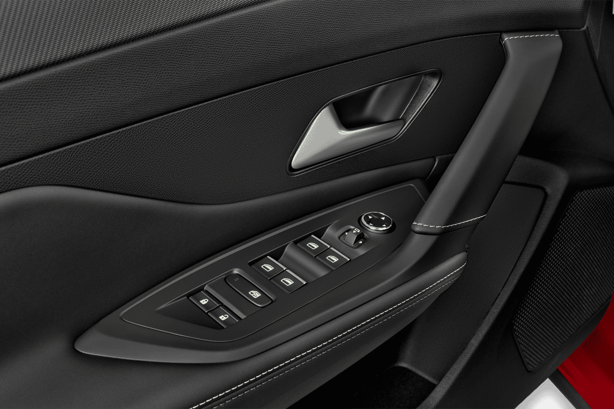 Türsteuerung eines Peugeot 408 Plug-in-Hybrid