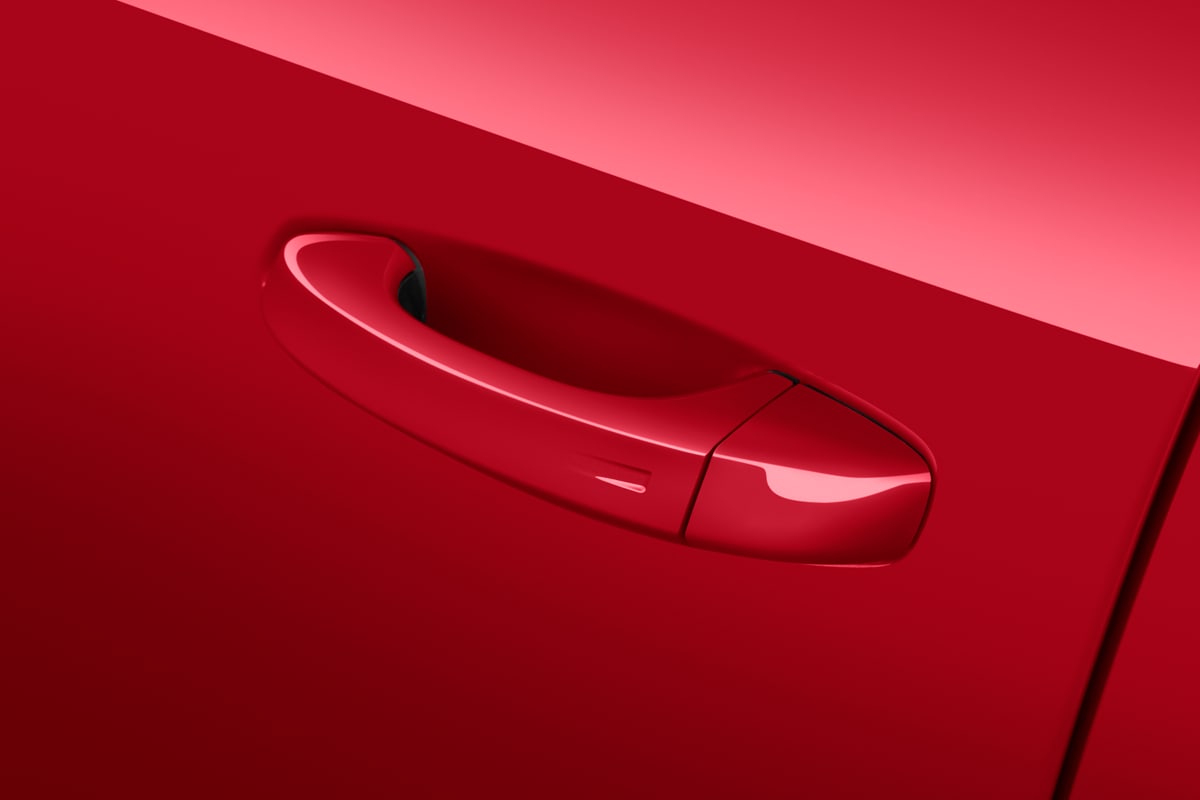 Türgriff eines Peugeot 408 Plug-in-Hybrid