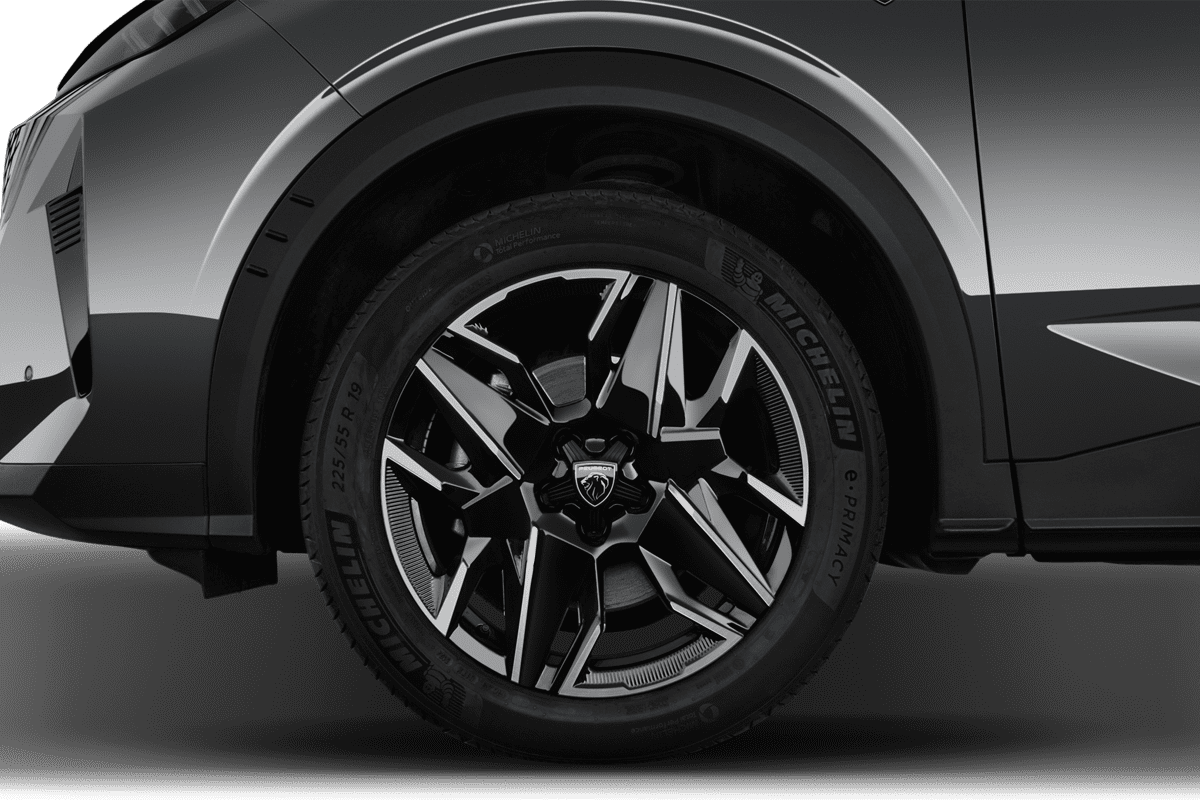 Radkappe oder Felge eines Peugeot 5008 Hybrid