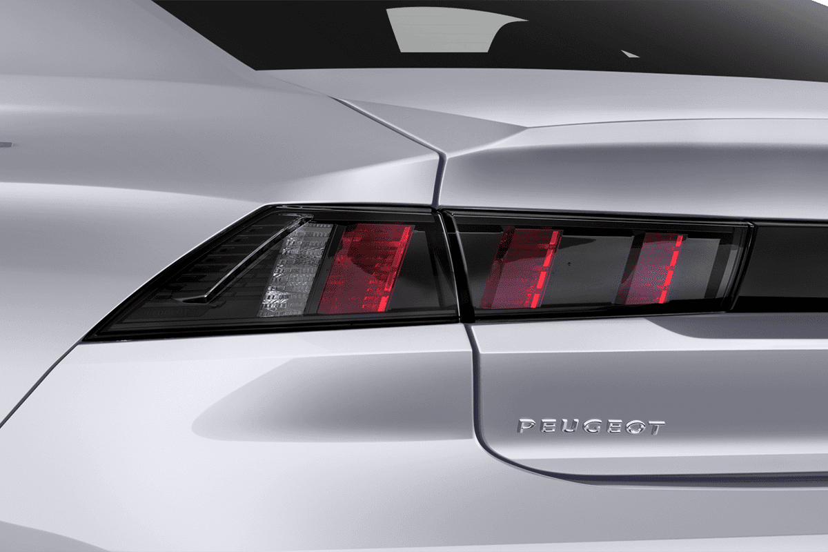 Heckleuchten eines Peugeot 508 PSE
