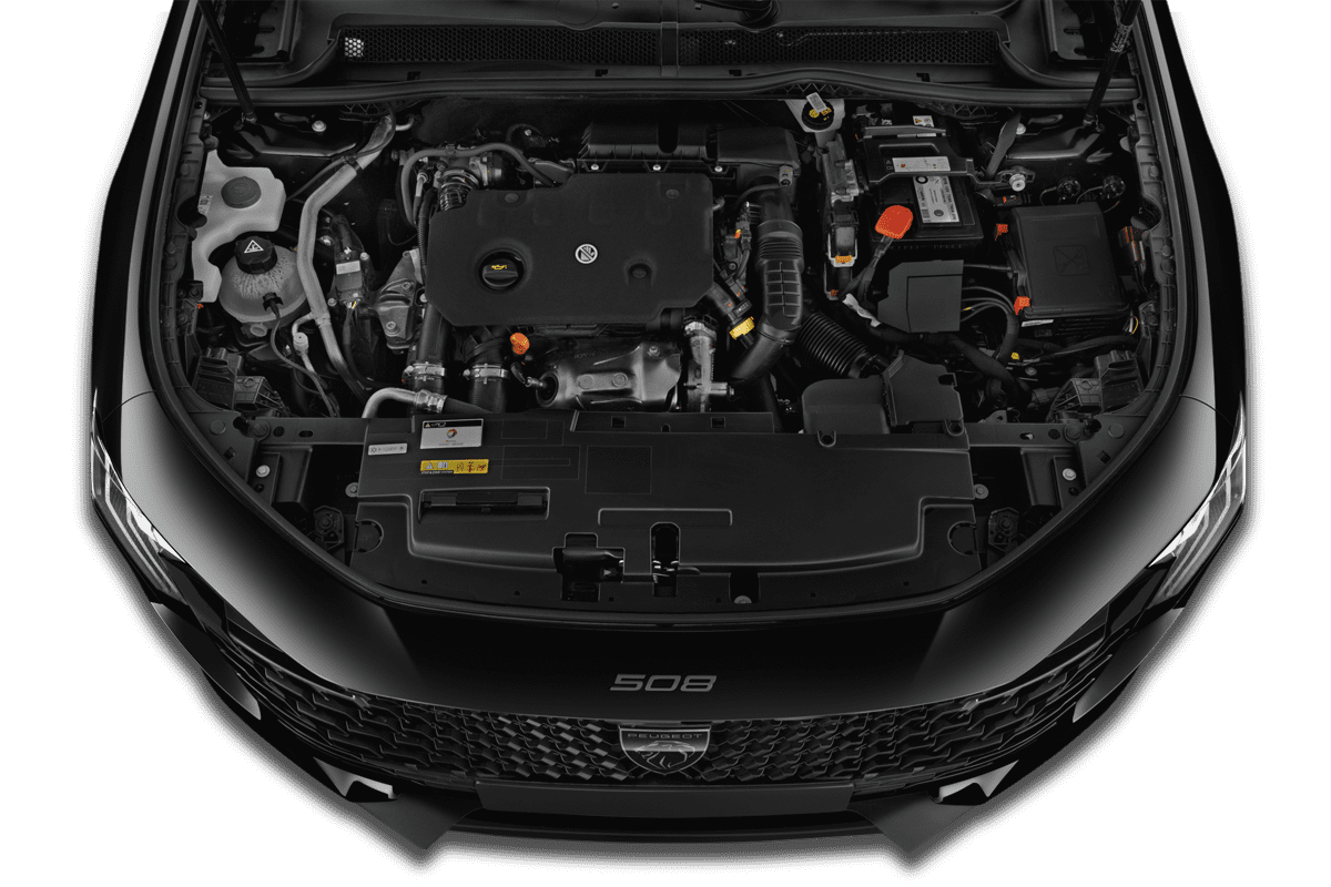 Motorraum eines Peugeot 508 Plug-In-Hybrid