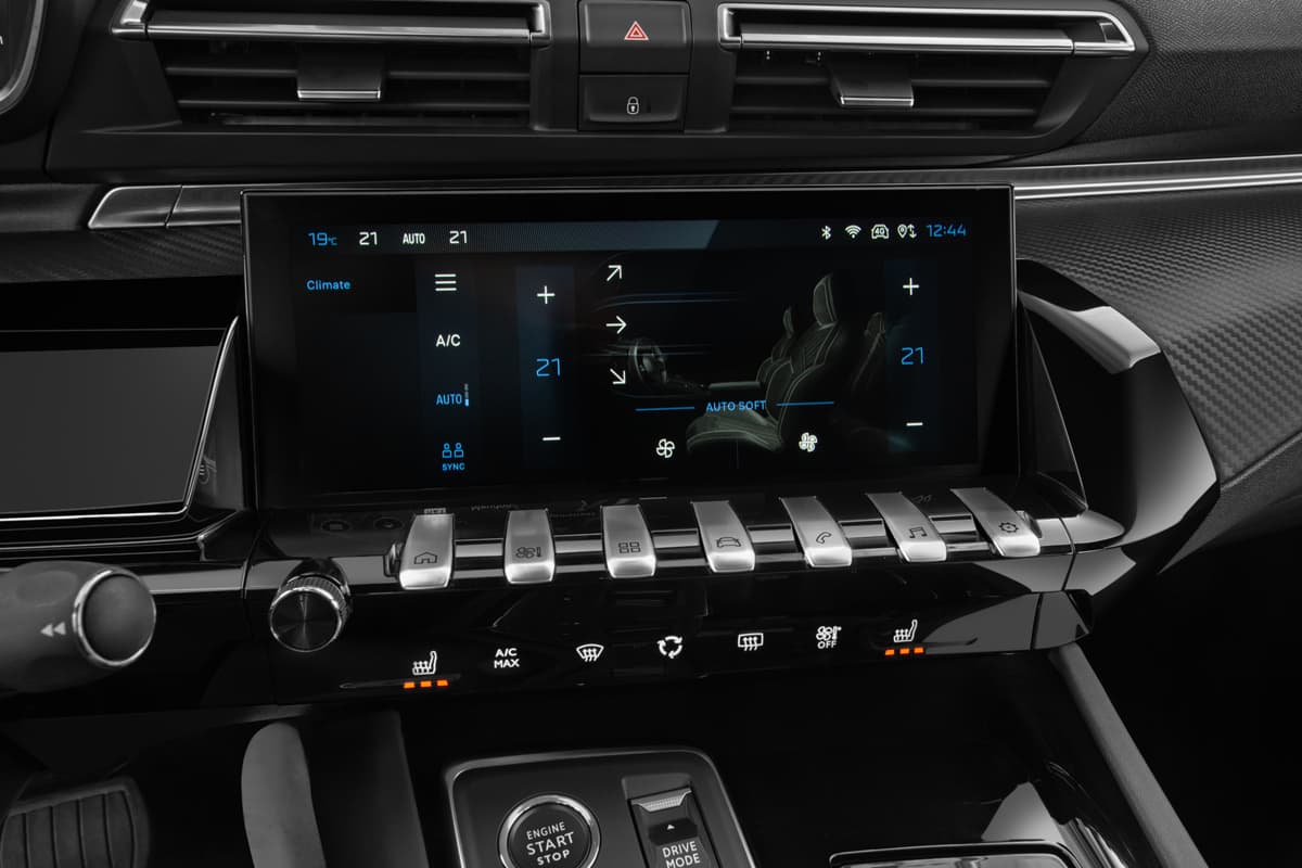 Klimasteuerung eines Peugeot 508 Plug-In-Hybrid