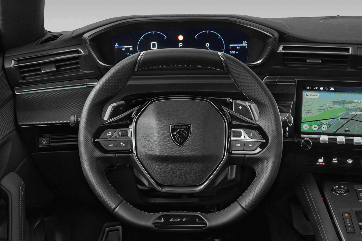 Lenkrad eines Peugeot 508 SW