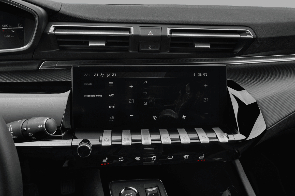 Klimasteuerung eines Peugeot 508 SW Plug-In-Hybrid