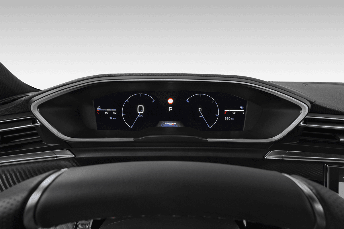 Kombiinstrument eines Peugeot 508 SW PSE