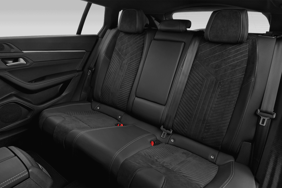 Rücksitzbank eines Peugeot 508 SW PSE