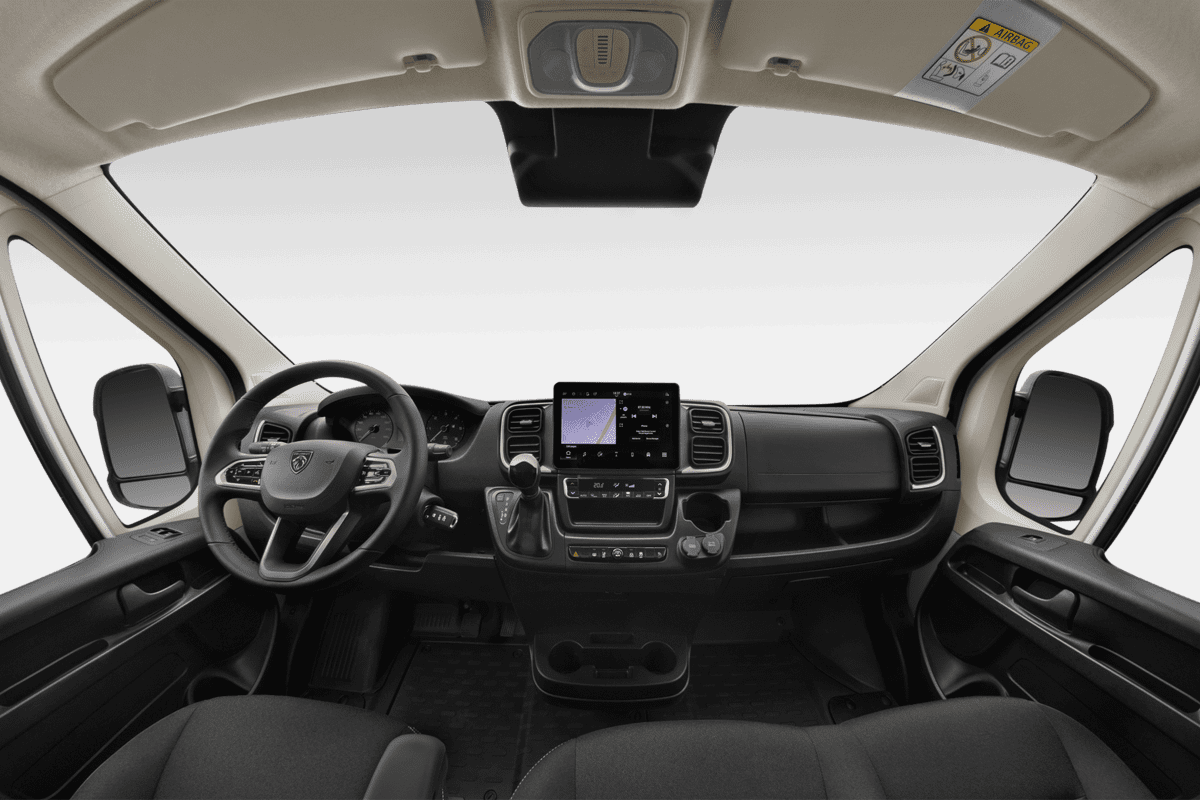 Armaturenbrett eines Peugeot e-Boxer