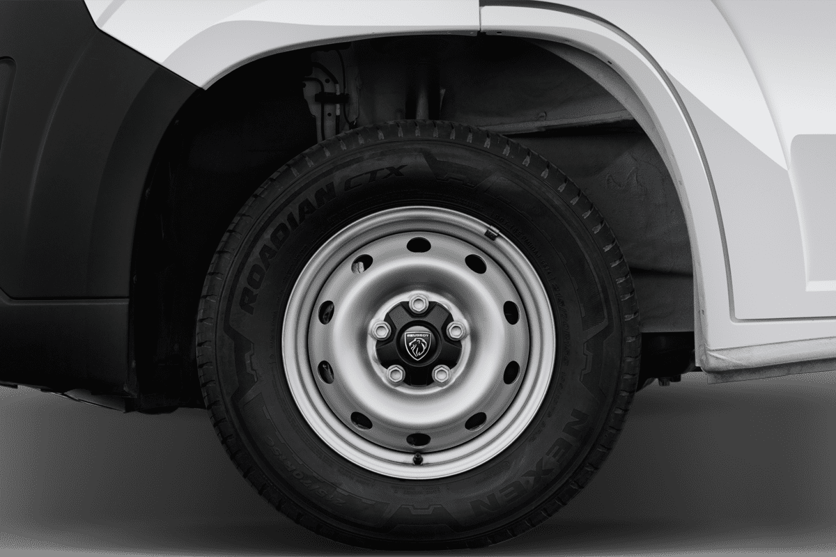 Radkappe oder Felge eines Peugeot e-Boxer