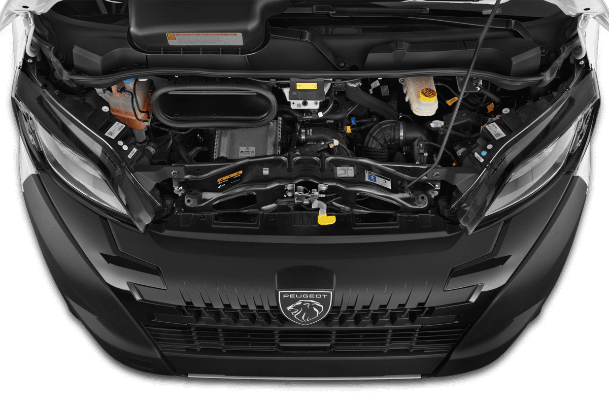 Motorraum eines Peugeot Boxer Kastenwagen