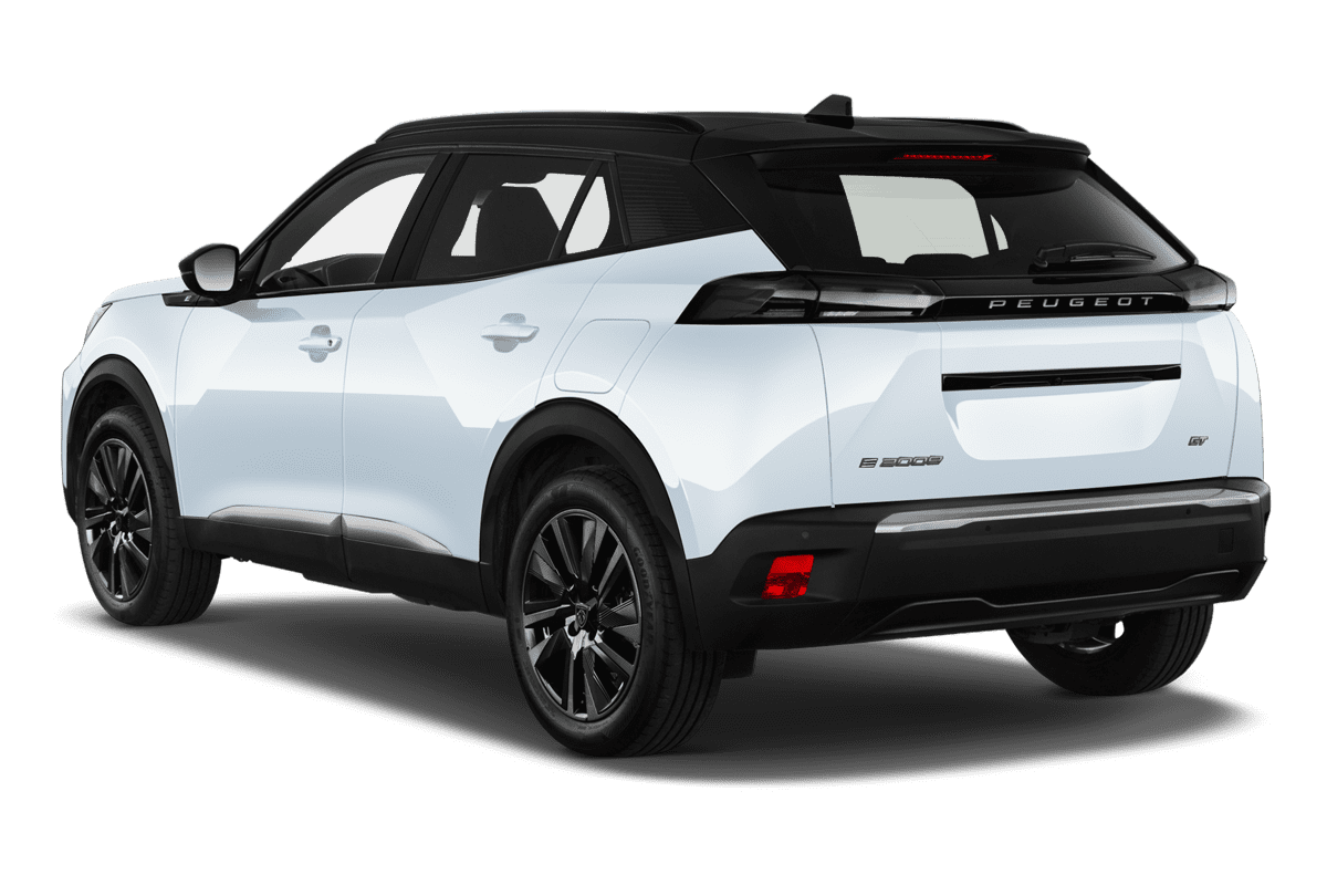 Schräge Heckansicht eines Peugeot e-2008, freigestellt