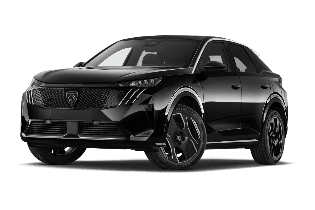 Tiefe, schräge Heckansicht eines Peugeot e-3008 , freigestellt