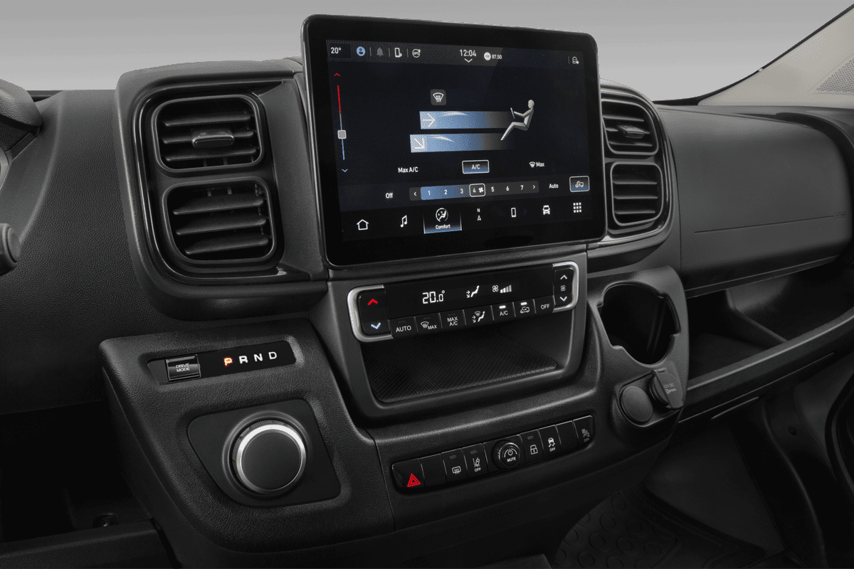 Klimasteuerung eines Peugeot e-Boxer