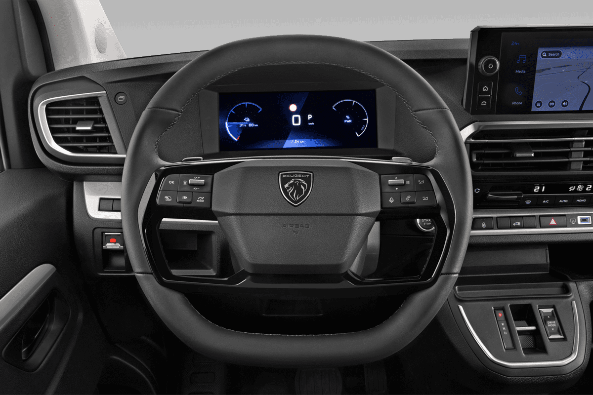 Lenkrad eines Peugeot E-Expert Kastenwagen 