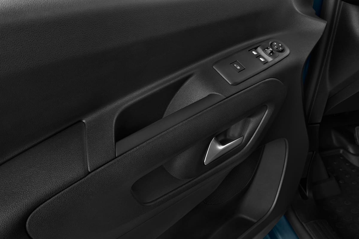 Türsteuerung eines Peugeot e-Partner Kastenwagen