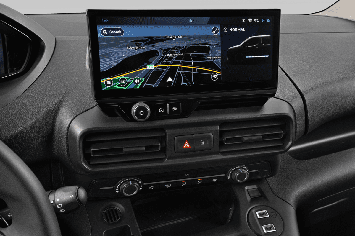 Mittelkonsole eines Peugeot e-Partner Kastenwagen