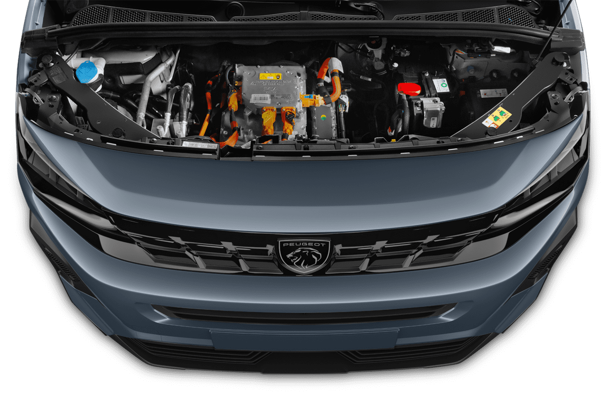 Motorraum eines Peugeot e-Rifter