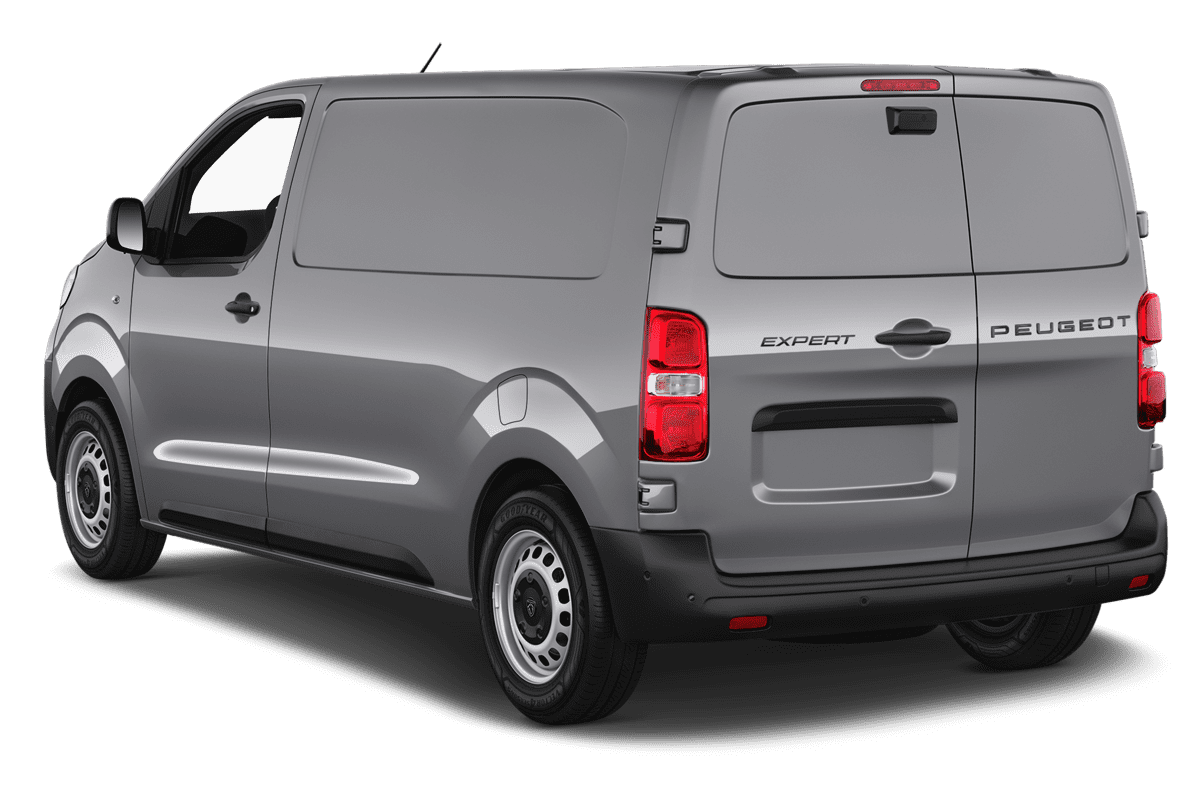 Schräge Heckansicht eines Peugeot Expert Kastenwagen, freigestellt