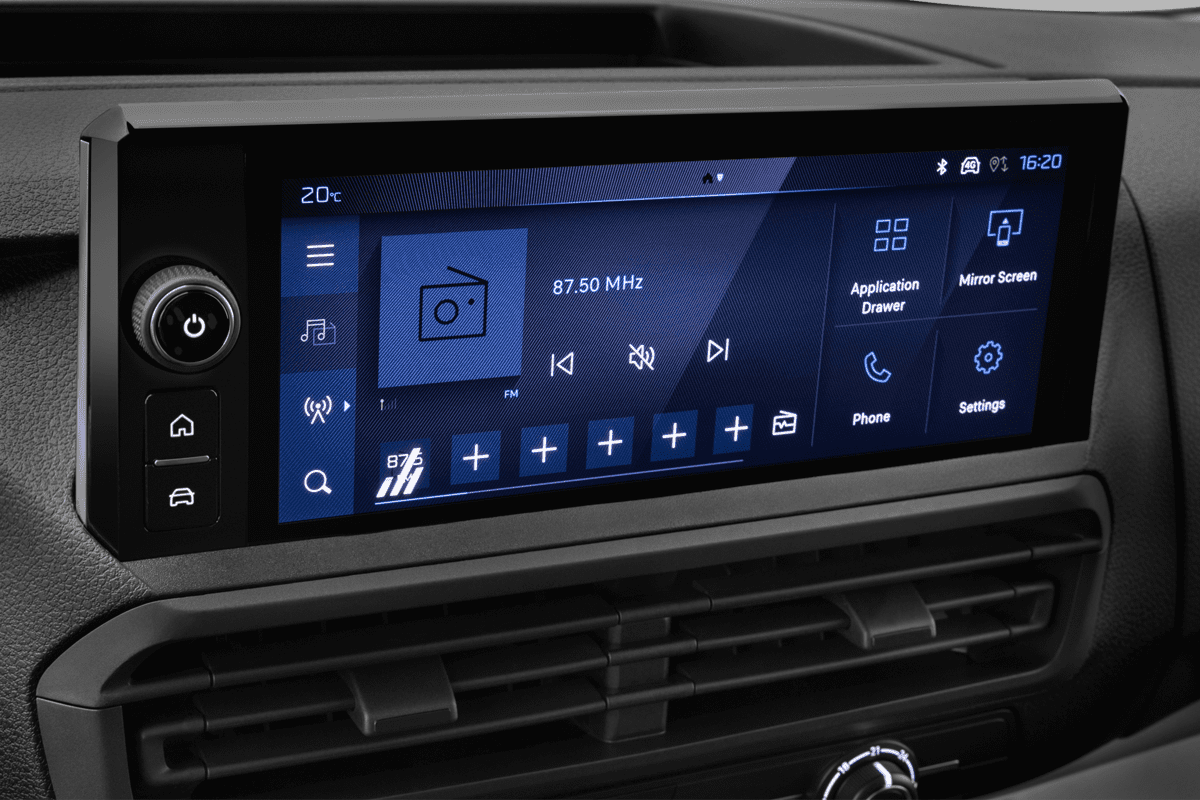 Audiosystem eines Peugeot Expert Kastenwagen