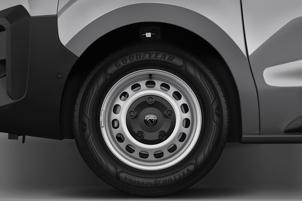 Radkappe oder Felge eines Peugeot Expert Kastenwagen