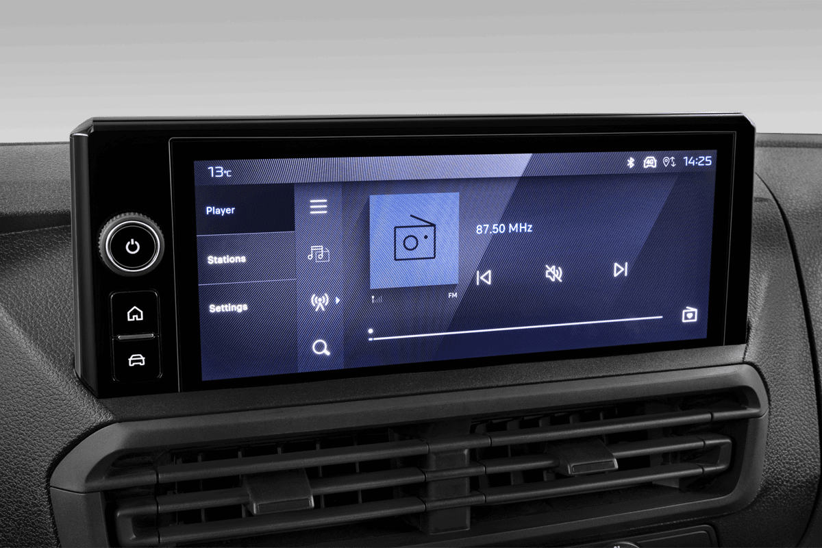 Audiosystem eines Peugeot Expert verglaster Kastenwagen