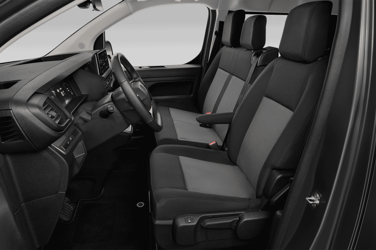 Vordersitze eines Peugeot Expert verglaster Kastenwagen