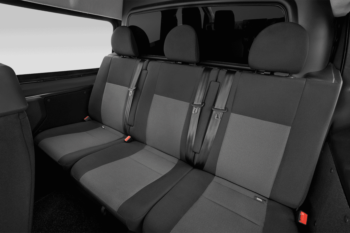 Rücksitzbank eines Peugeot Expert verglaster Kastenwagen