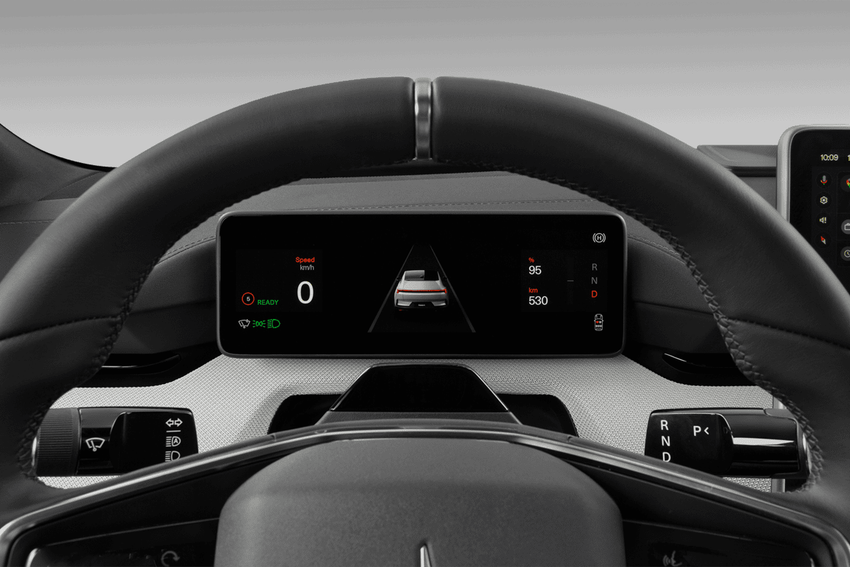 Kombiinstrument eines Polestar 4