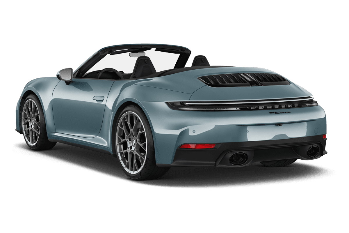 Schräge Heckansicht eines Porsche 911 Cabriolet, freigestellt