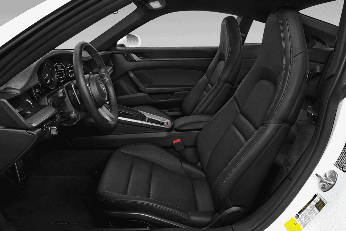 Vordersitze eines Porsche 911 Turbo S