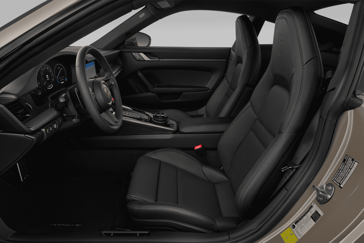 Vordersitze eines Porsche 911 (KI-generiert)