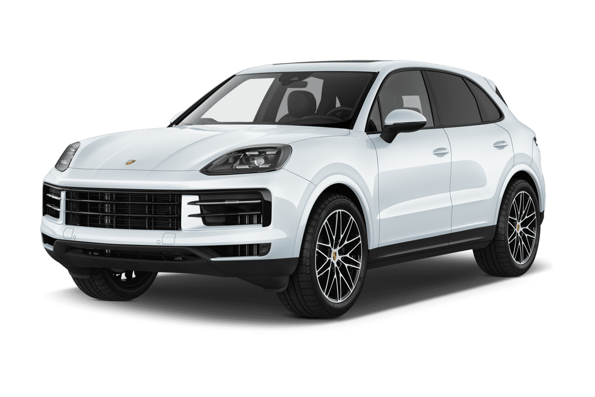 Schräge Frontansicht eines Porsche Cayenne, freigestellt