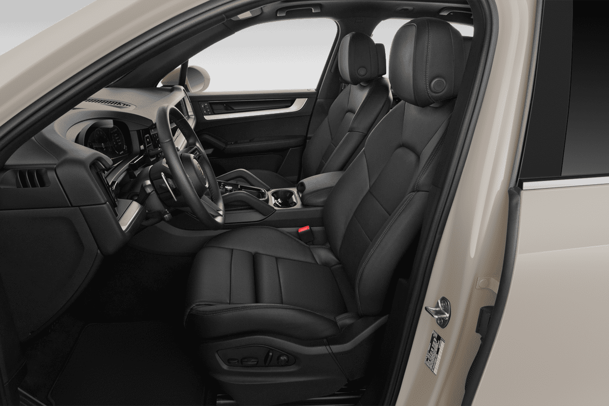 Vordersitze eines Porsche Cayenne