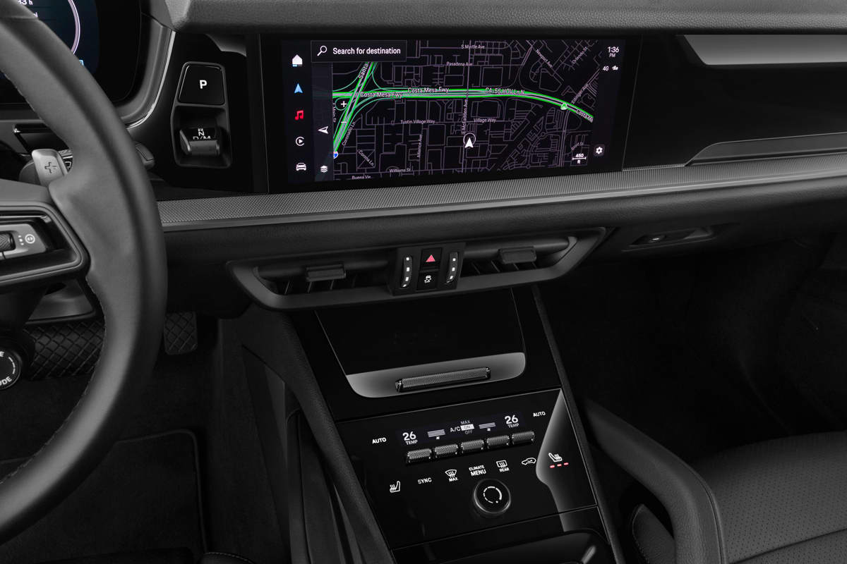 Mittelkonsole eines Porsche Cayenne