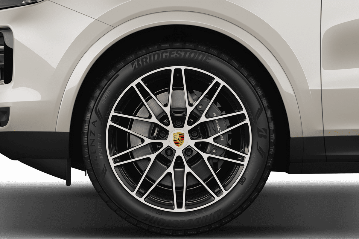 Radkappe oder Felge eines Porsche Cayenne