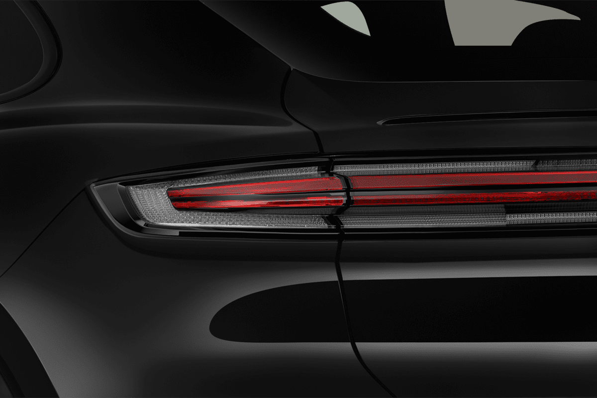 Heckleuchten eines Porsche Cayenne Black Edition Plug-in-Hybrid