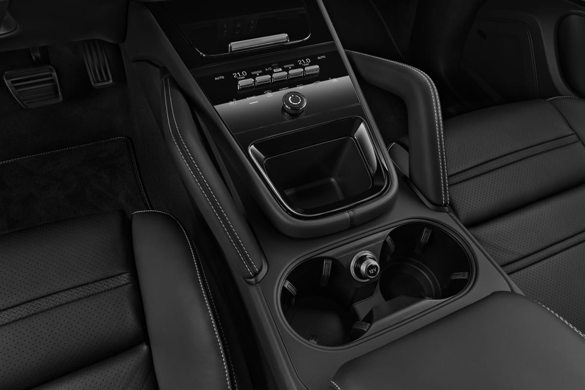 Schaltknüppel eines Porsche Cayenne Plug-in-Hybrid