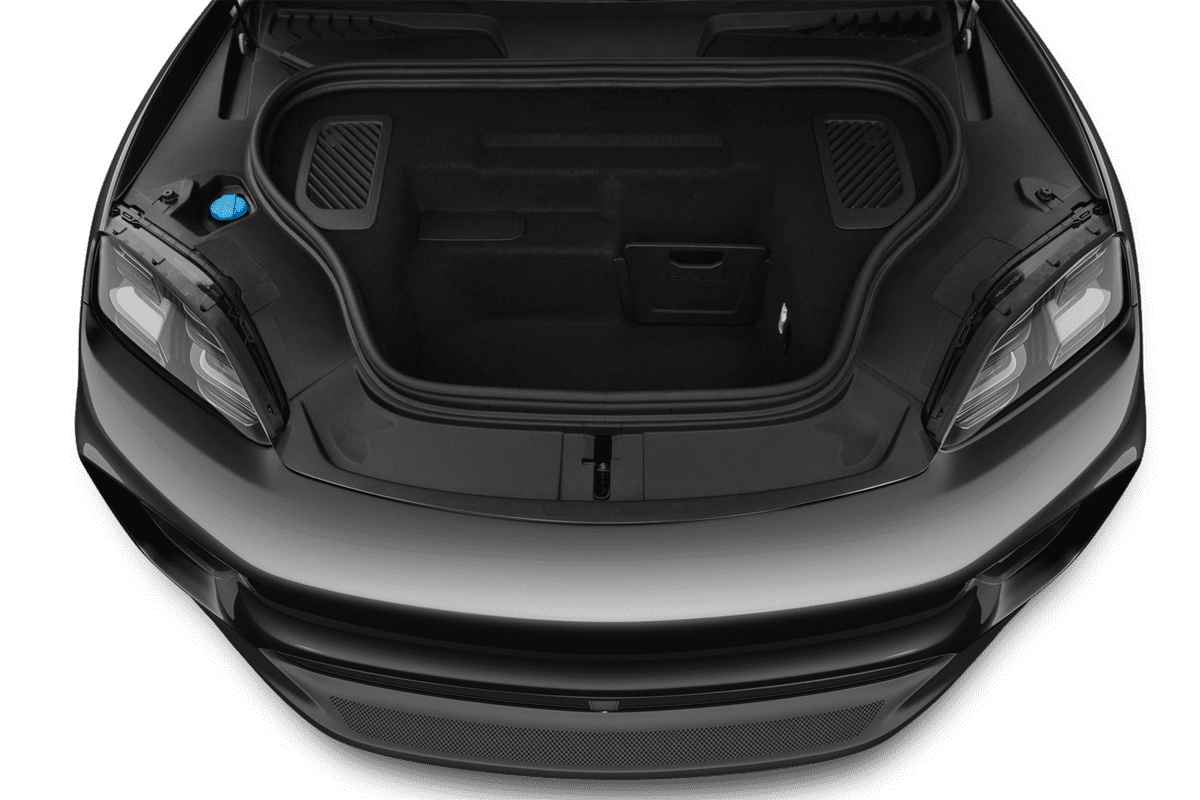 Motorraum eines Porsche Macan BEV  (KI-generiert)