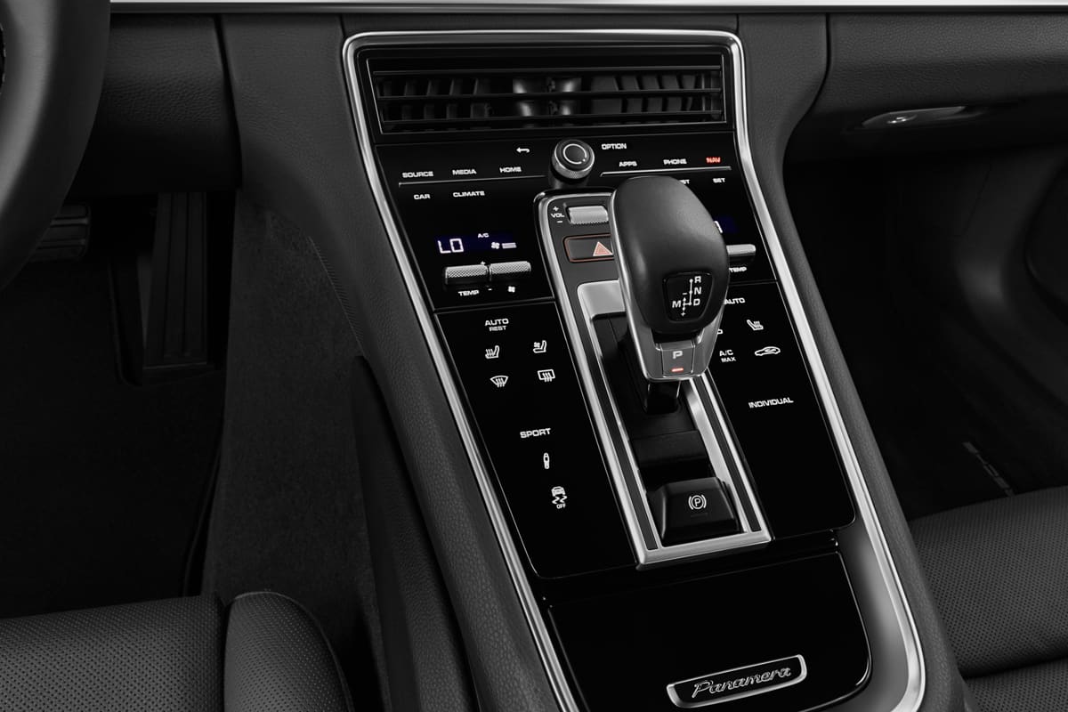 Schaltknüppel eines Porsche Panamera