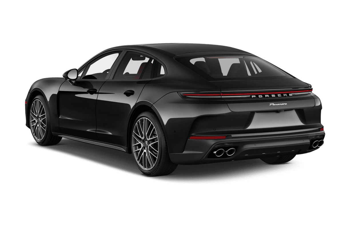 Schräge Heckansicht eines Porsche Panamera, freigestellt (KI-generiert)